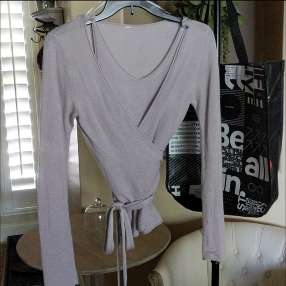 Tops - Lululemon wrap